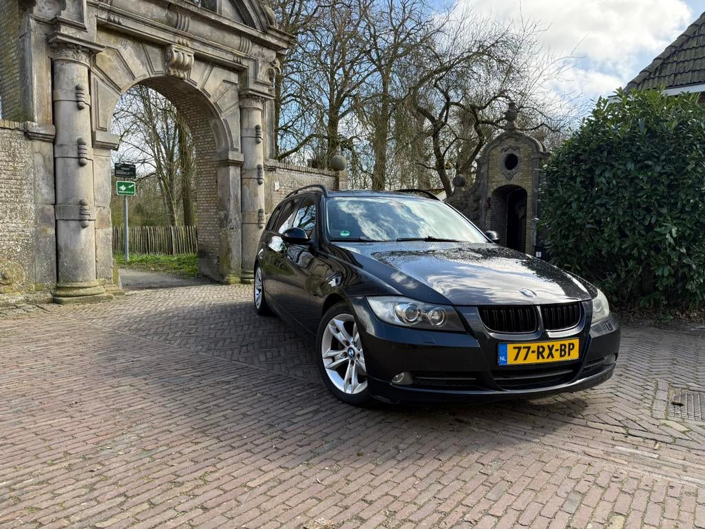 BMW 3-Serie 2.0 (nieuwe banden), Automaat, Achterwielaandrijving, 1995 cc, 4 cilinders