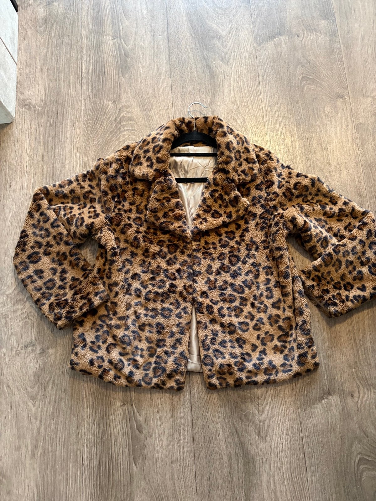 Leopard print faux fur jasje - Maat M, Ophalen of Verzenden, Gedragen, Maat 38/40 (M), Bruin