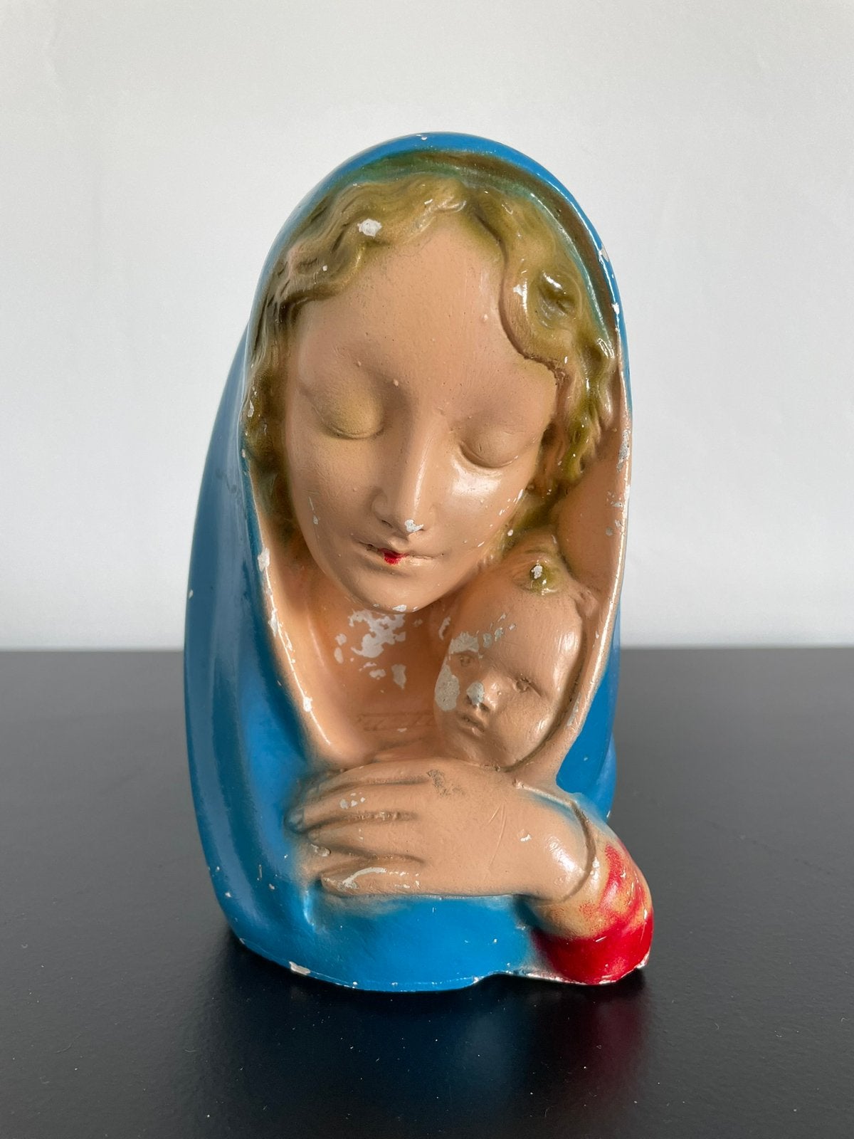Vintage gipsen Madonna met Kind – Maria-beeldje (jaren '40), Ophalen of Verzenden, Gebruikt, Beeld(je), Christendom | Katholiek