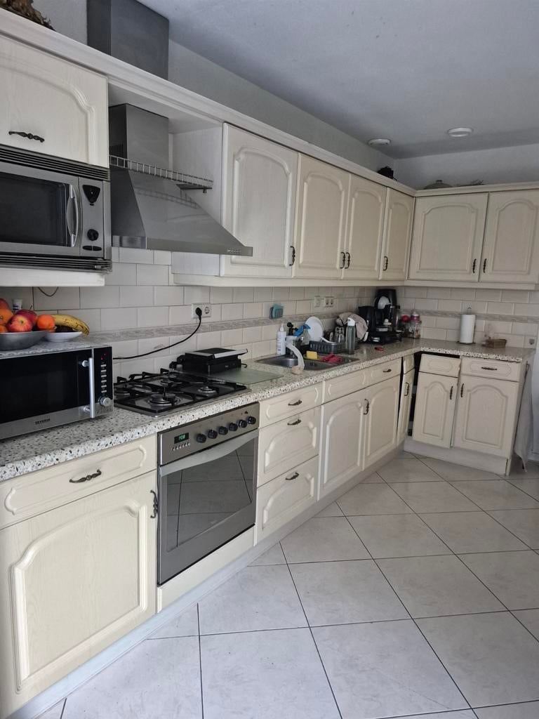 Zelf demonteren .is geheel gratis, Huis en Inrichting, Keuken | Complete keukens, Ophalen, Gebruikt