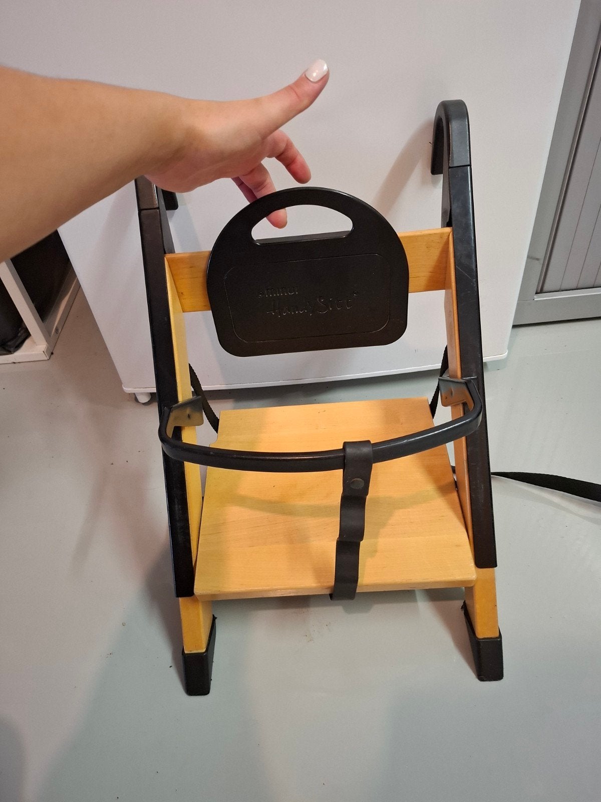 Minui Handysitt kinderstoel, Kinderen en Baby's, Kinderstoelen, Ophalen, Gebruikt, Overige typen, Gordel(s)