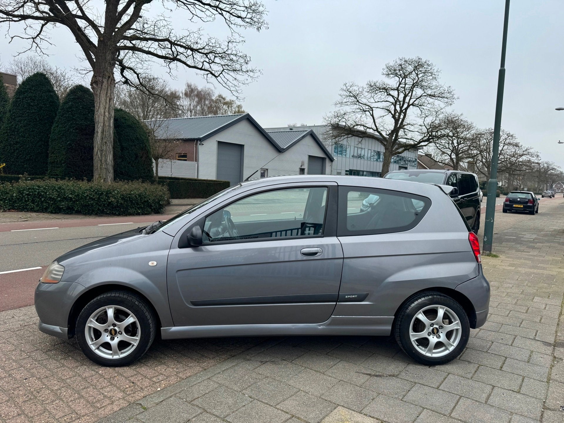 Chevrolet Kalos 1.2 Breeze A-C Elek Pakket Lmv Apk 09-26, Auto's, Chevrolet, Voorwielaandrijving, 1150 cc, Stof, Zwart
