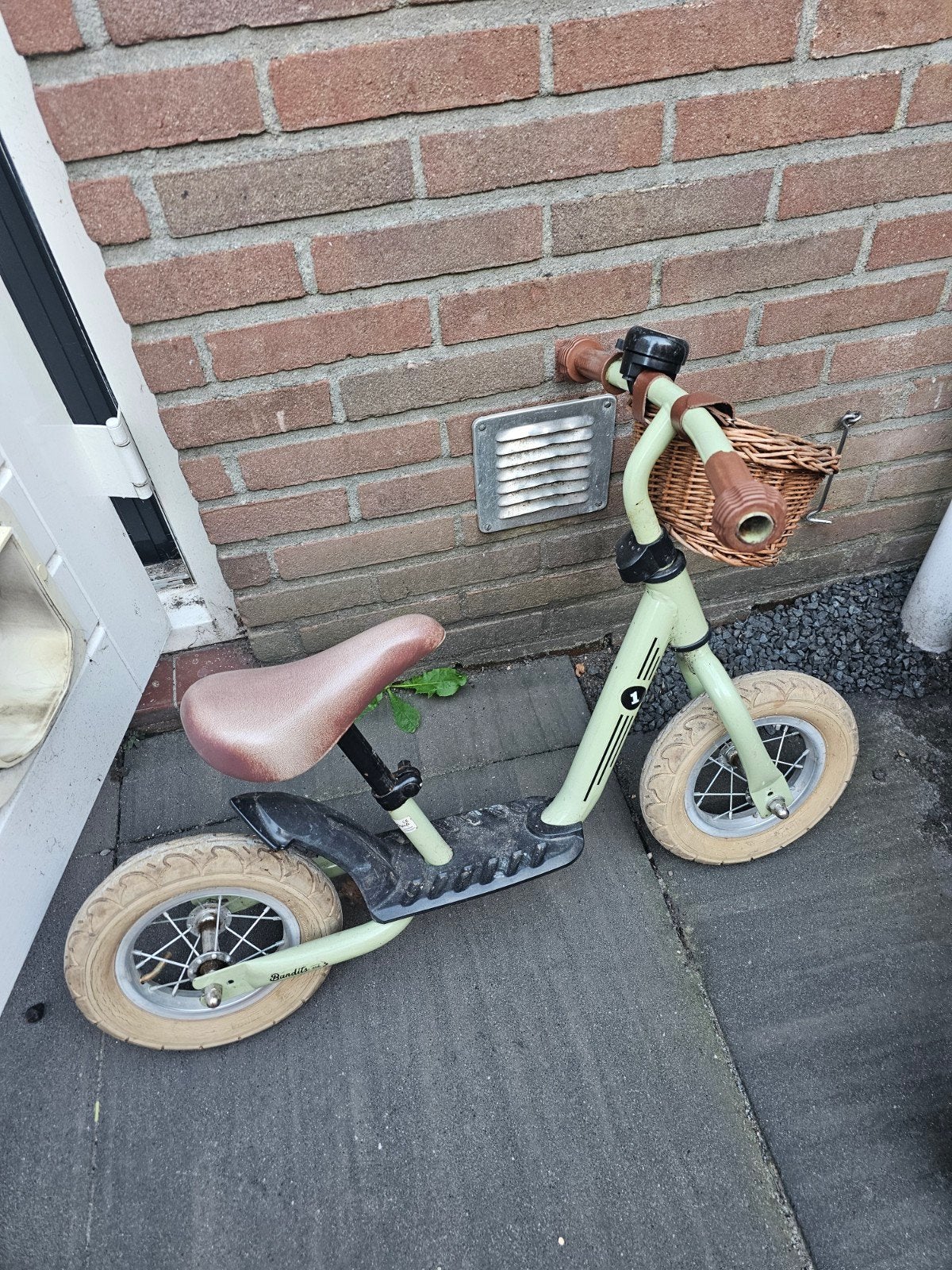 Bandits & Angels loopfiets met mandje, Fietsen en Brommers, Ophalen, Gebruikt, 16 tot 20 inch, Bandits & Angels