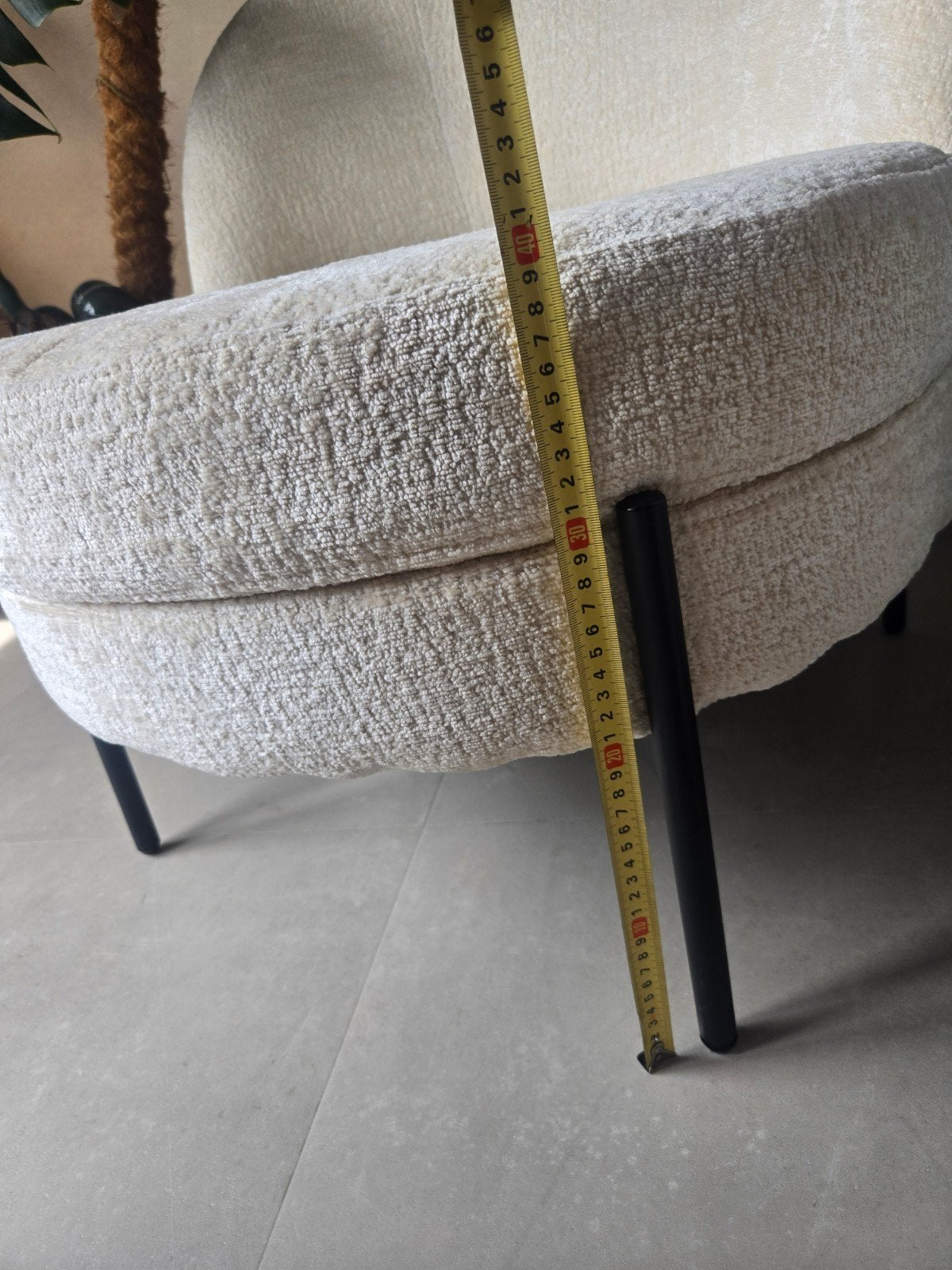 Stijlvolle Crèmekleurige Bouclé Fauteuil, Ophalen, Minder dan 75 cm, Modern, Bouclé, Comfortabel, Zo goed als nieuw