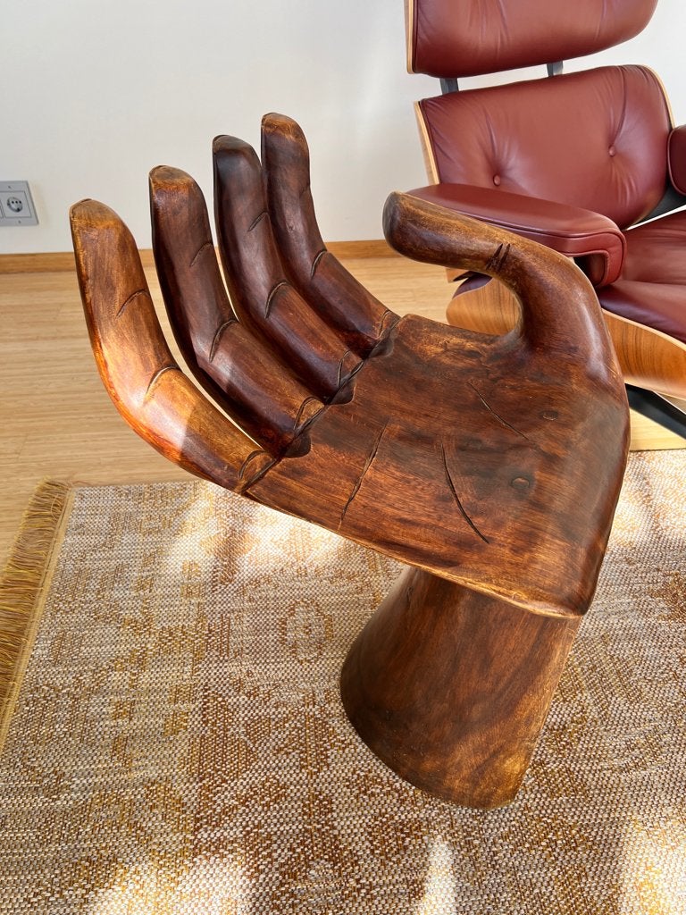 Pedro Friedeberg "Hand Chair" Design hand stoel scupltuur, Gebruikt, Bruin, Ophalen of Verzenden, Eén