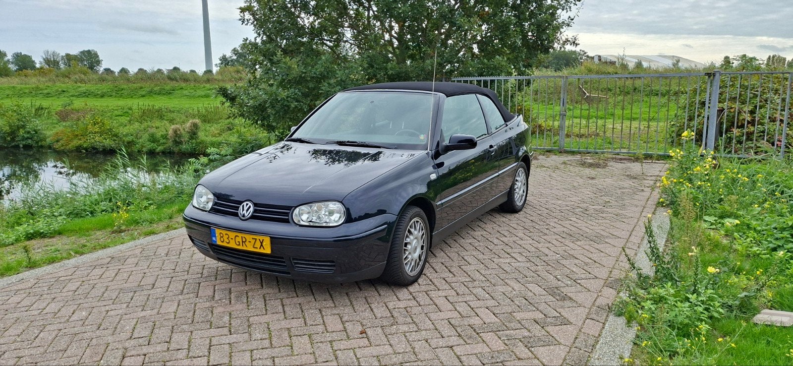 Golf 2.0 Cabriolet 85KW 2001 Highline electr.kap, Auto's, Dealer onderhouden, Stof, Zwart, 4 cilinders