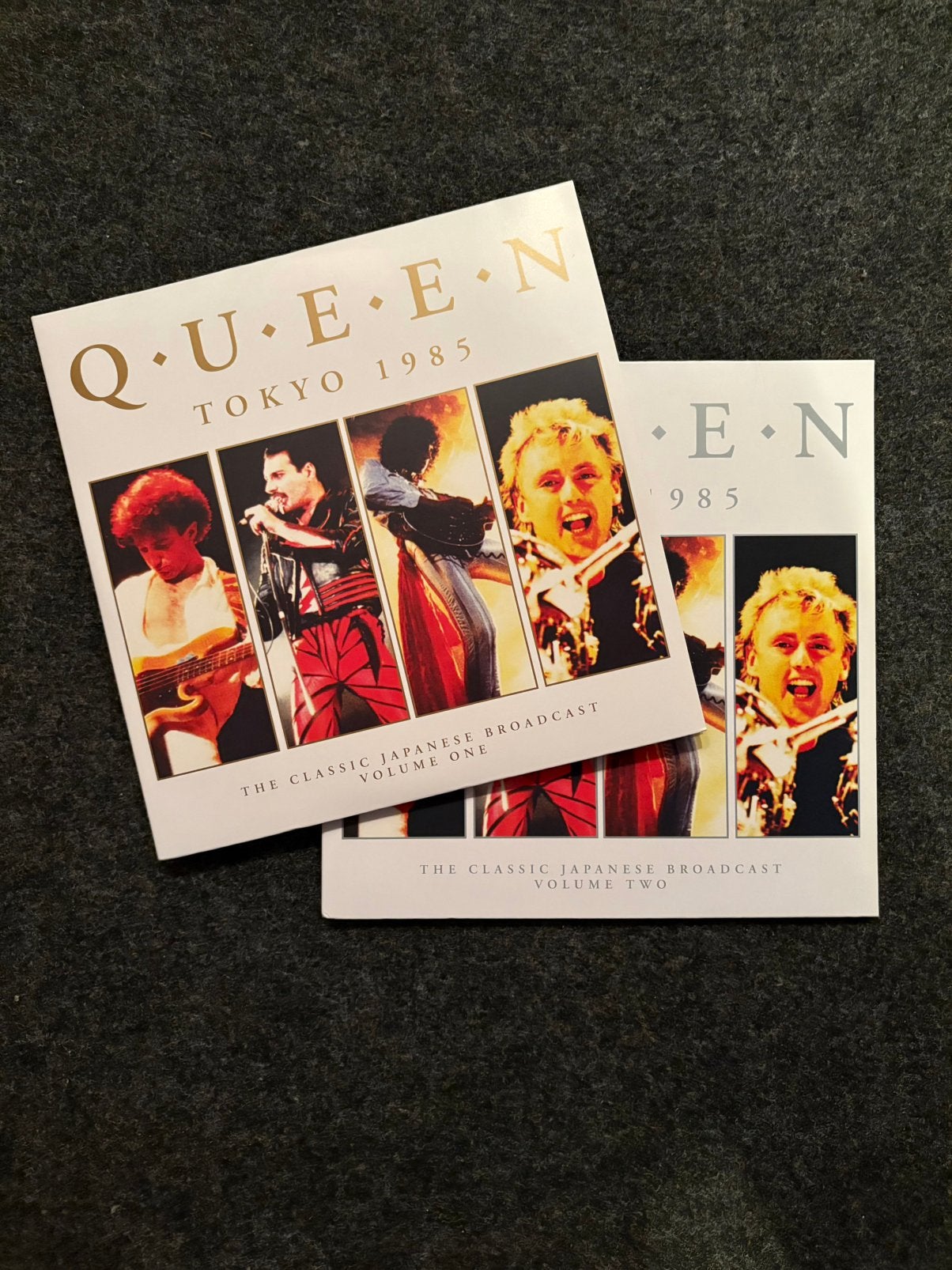 Foto 7 van Queen Tokyo 1985 volume 1 and 2 (rare/coloured vinyl)