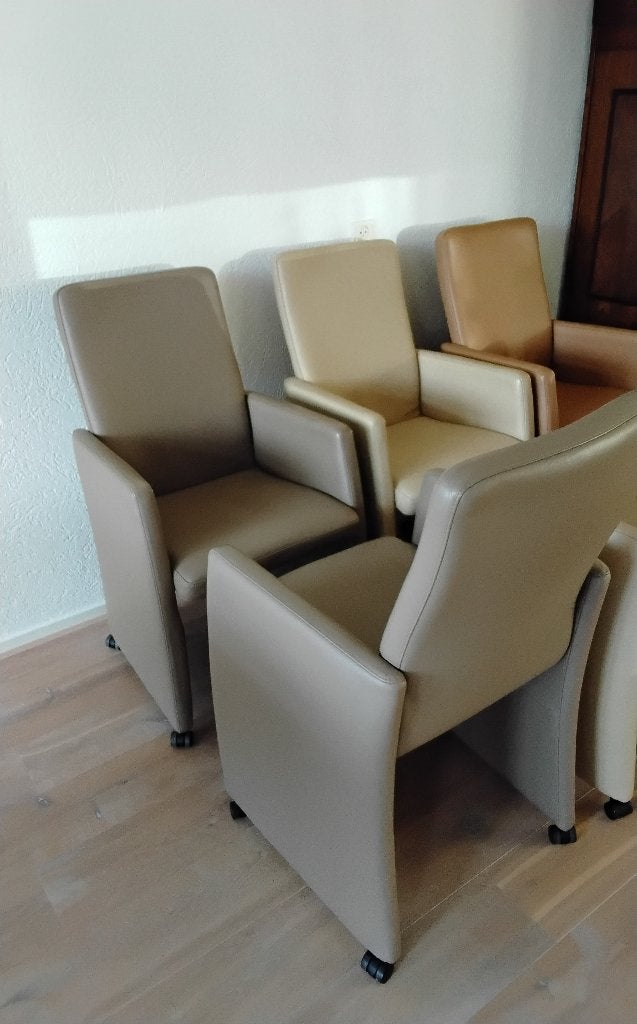 Eetkamerstoelen LEER 6 stuks, Ophalen, Overige kleuren, Zo goed als nieuw, Vijf, Zes of meer stoelen