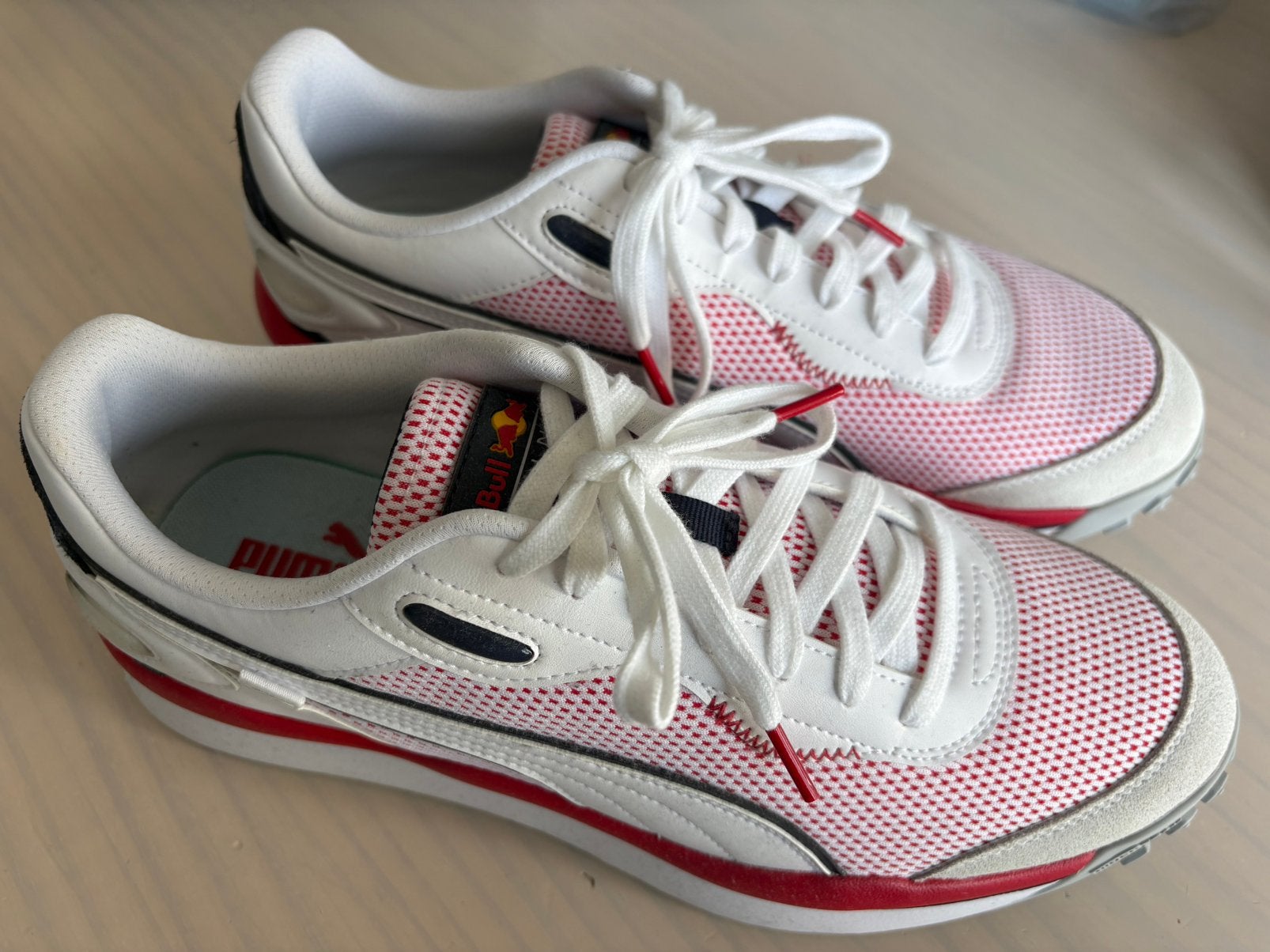 Sneakers - Puma x Redbull Racing, Kleding | Heren, Schoenen, Wit, Nieuw, Ophalen of Verzenden, Sneakers of Gympen