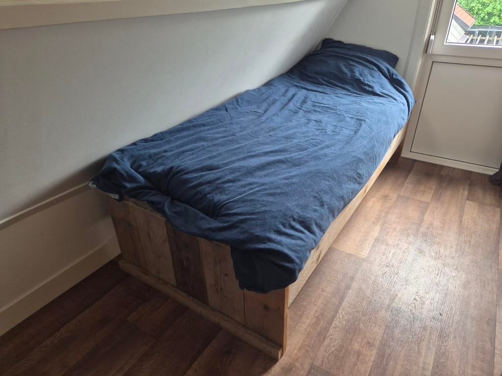 Steigerhouten 1 persoonsbed, Huis en Inrichting, Ophalen of Verzenden, Zo goed als nieuw, 80 cm, 200 cm