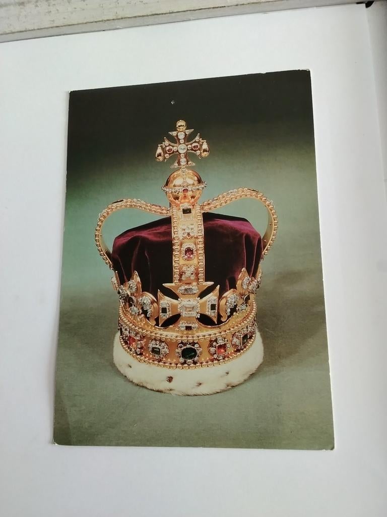 KROON VAN ST. EDWARD.  THE CROWN JEWELS, Ophalen of Verzenden, 1980 tot heden, Overige thema's