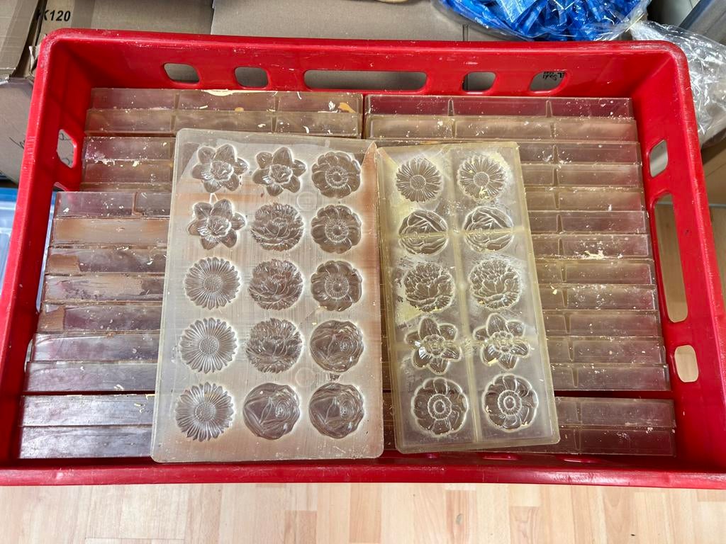 Chocolade vormen met bloemen, Hobby en Vrije tijd, Taarten en Cupcakes maken, Ophalen of Verzenden, Zo goed als nieuw, Taarten of Cupcakes