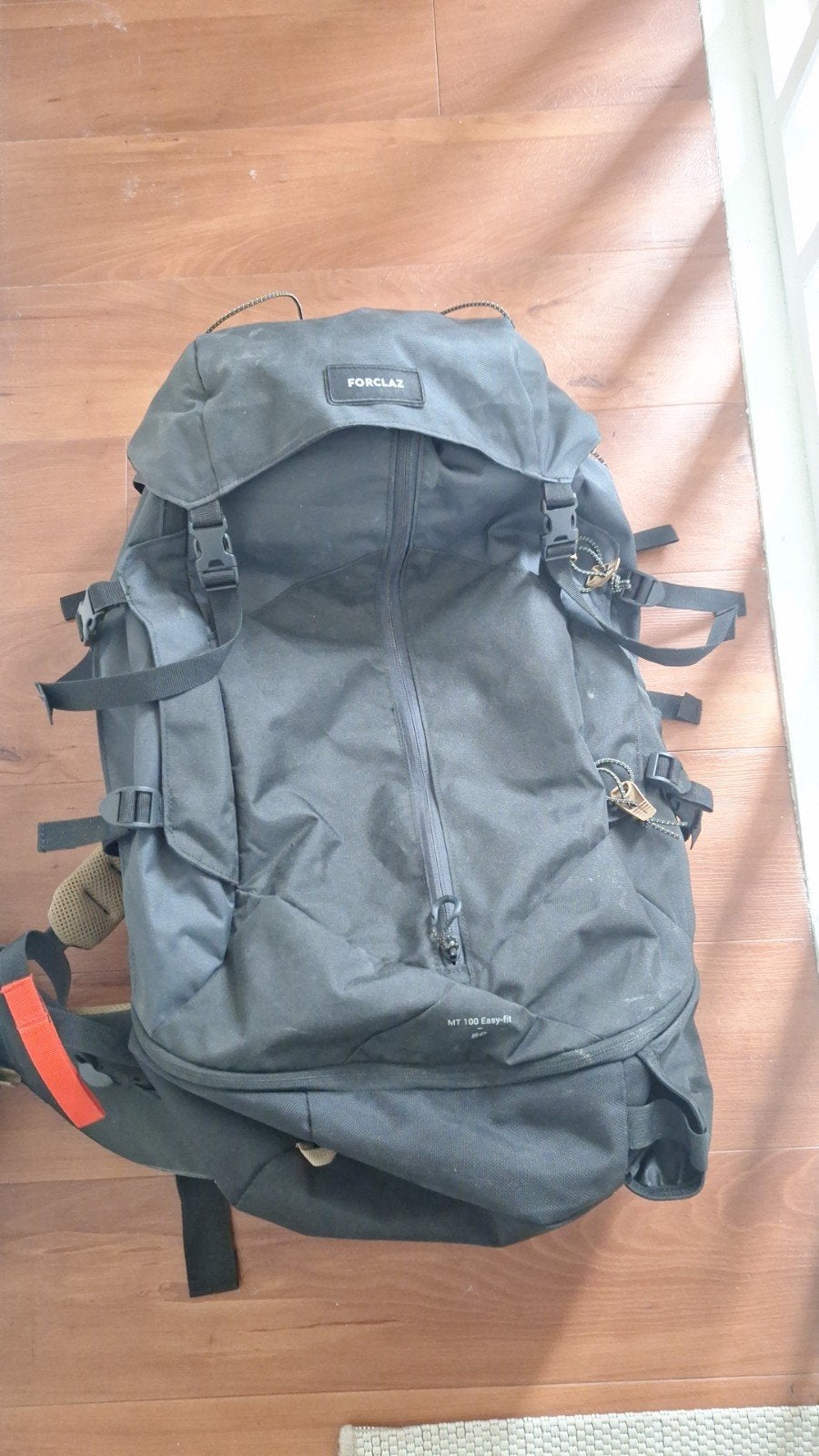 Forclaz MT100 Easy-fit rugzak 50L met regenhoes, Ophalen, Zo goed als nieuw, Overige merken, Trekking
