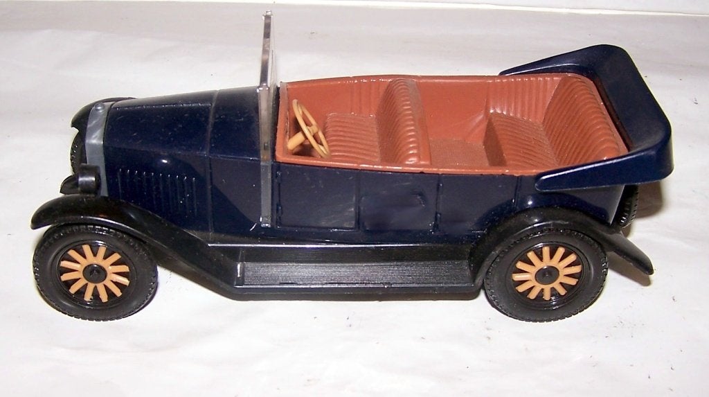 Prachtig model oldtimer. Made in Finland. Nieuwstaat., Ophalen of Verzenden, Zo goed als nieuw, Auto, Overige merken