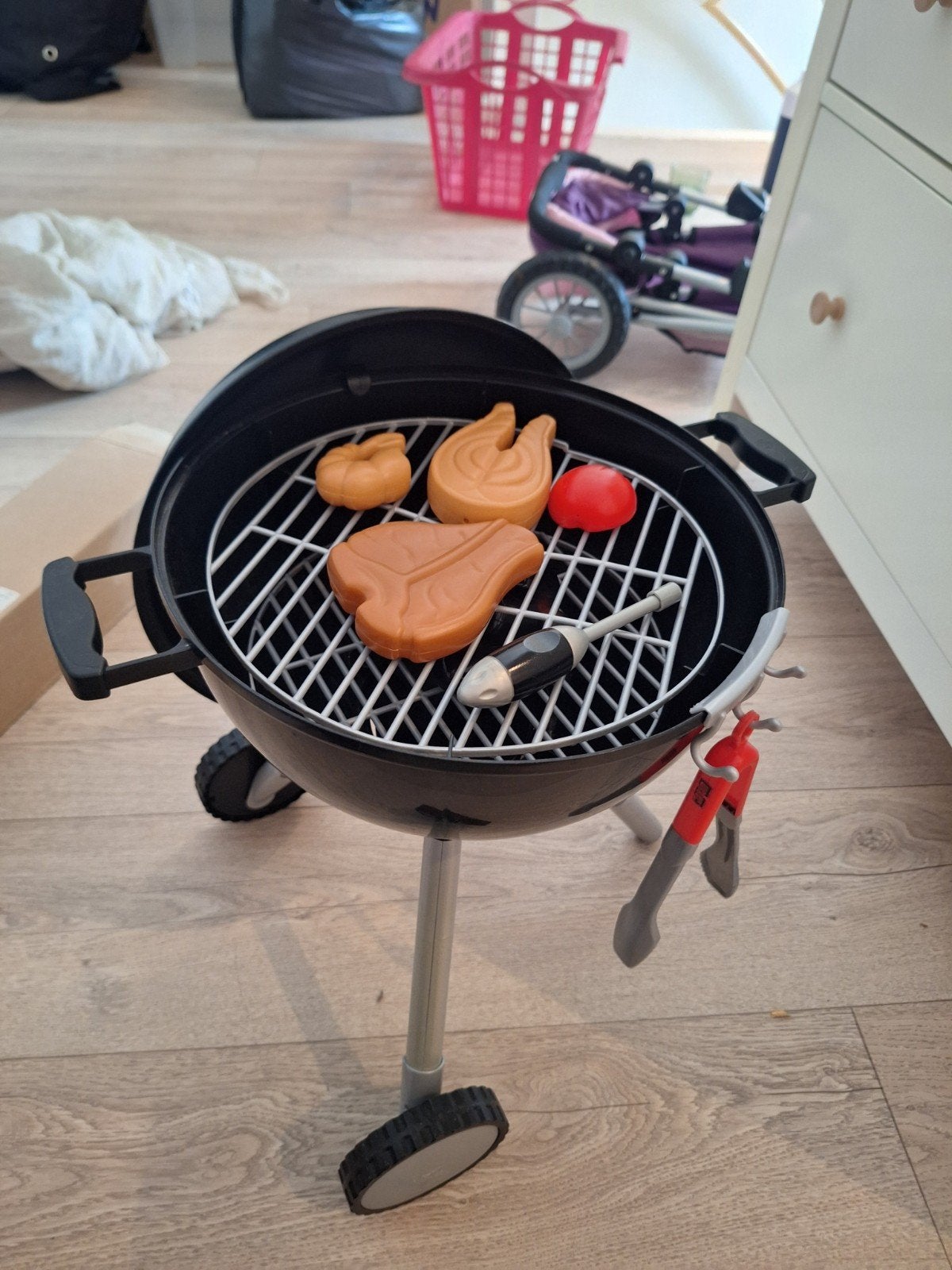 Speelgoed BBQ met accessoires, Ophalen, Zo goed als nieuw, Jongen of Meisje