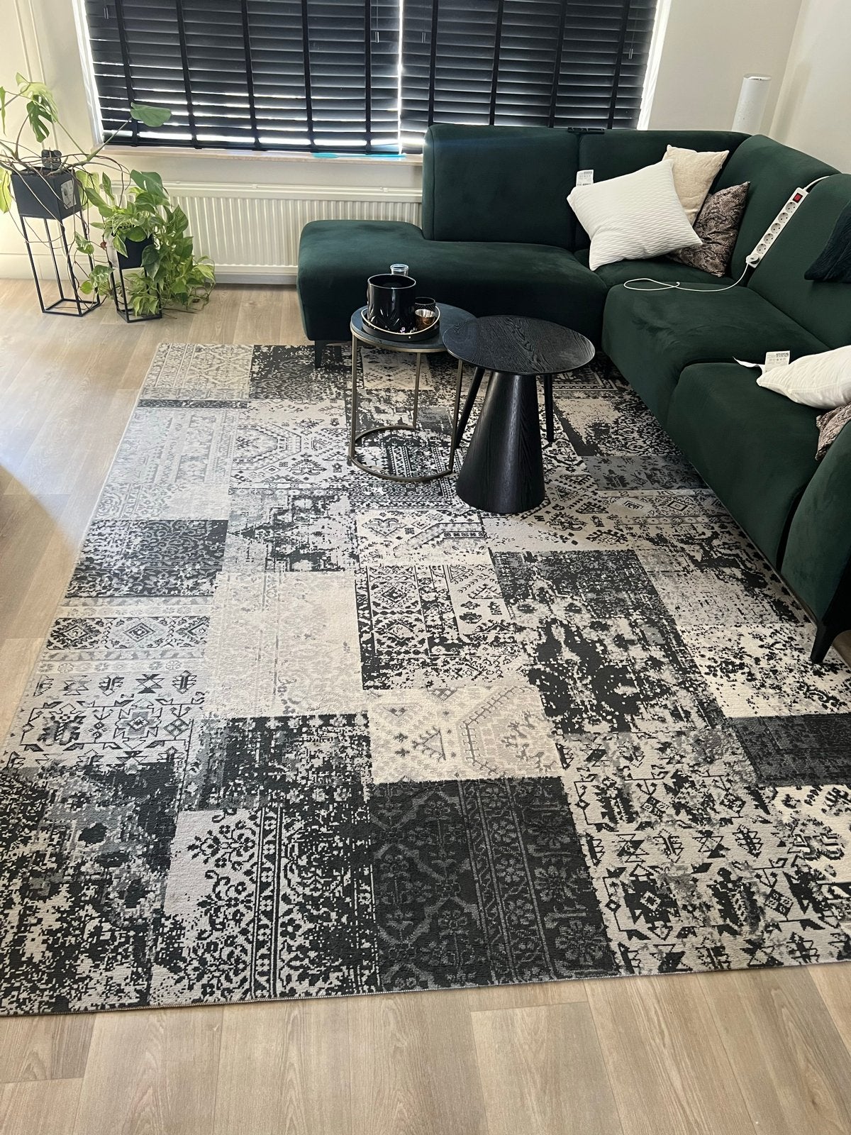 Modern Patchwork Vloerkleed - Grijs/Zwart, 200 cm of meer, Ophalen of Verzenden, Zo goed als nieuw, 200 cm of meer