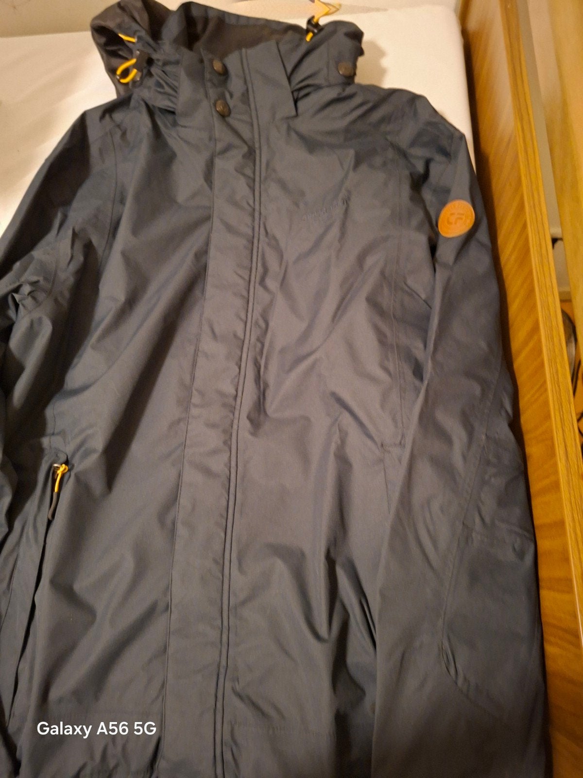 Donkerblauwe waterdichte jas met capuchon, Kleding | Heren, Maat 52/54 (L), CROSSFIELD, Blauw, Nieuw
