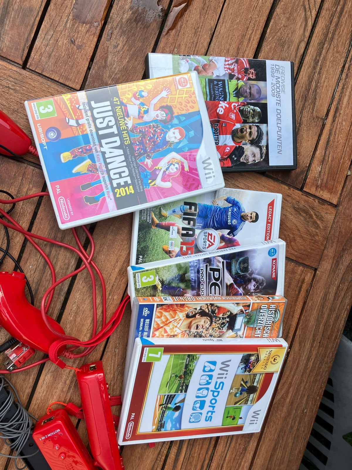 Wii Mini met controllers en diverse games, Spelcomputers en Games, Ophalen, Gebruikt, Met 2 controllers, Met games