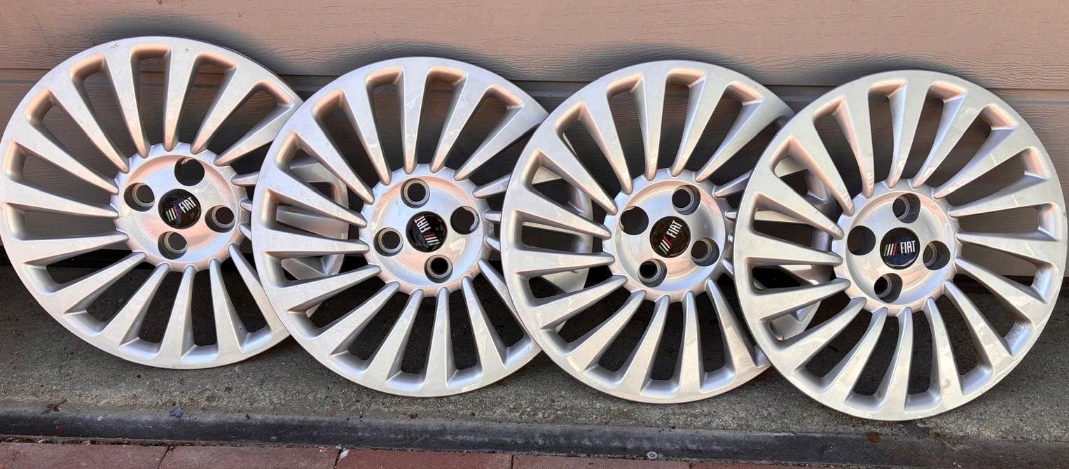 Originele Fiat 500E wieldoppen, 15 inch, zg.a.n., Ophalen of Verzenden, Zo goed als nieuw