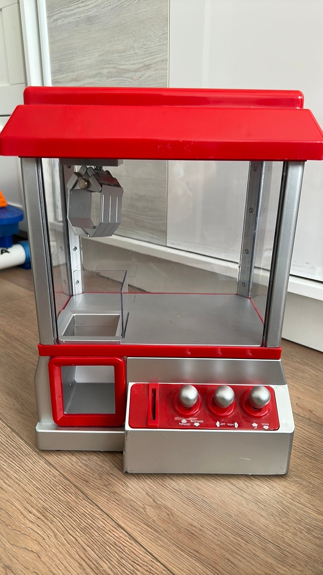 Een grijpmachine, Ophalen, Zo goed als nieuw, Babypop