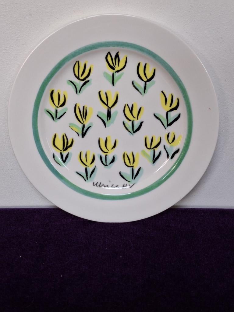 Ulrica Hydman Vallien- Bord met tulpen- gesigneerd- tulipa, Antiek en Kunst, Ophalen of Verzenden