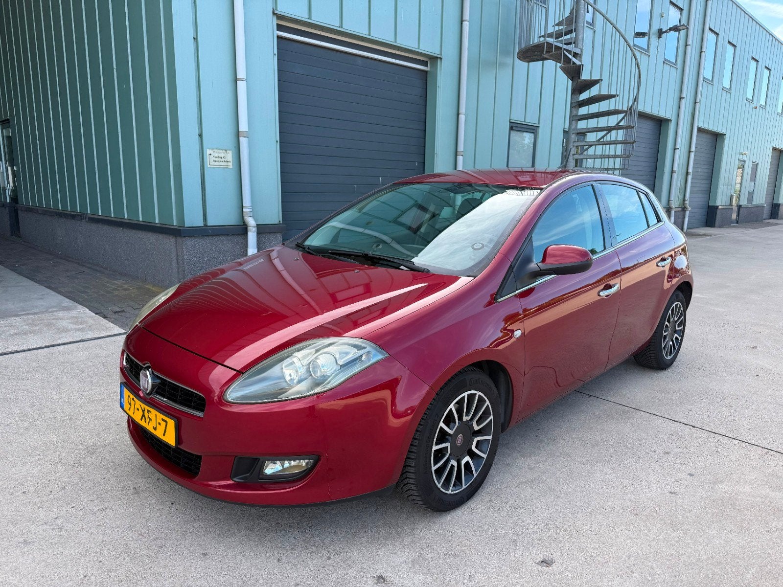 Fiat Bravo 1.4 16V M.air 140 pk / Cruise control / Airco, Auto's, Fiat, Voorwielaandrijving, Stof, Zwart, 4 cilinders