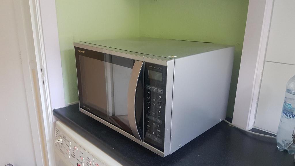 SHARP Combi oven-magnetron, Witgoed en Apparatuur, Ovens, Ophalen, Minder dan 45 cm, Gebruikt, Magnetronfunctie