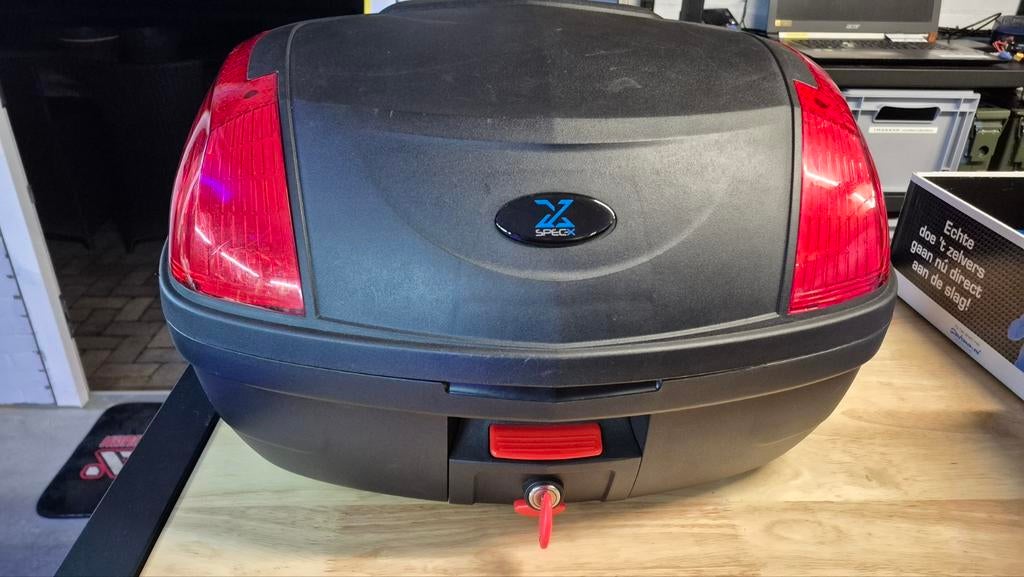 Helmkoffer / Topkoffer met Sleutel, Motoren, Accessoires | Koffers en Tassen, Ophalen, Gebruikt
