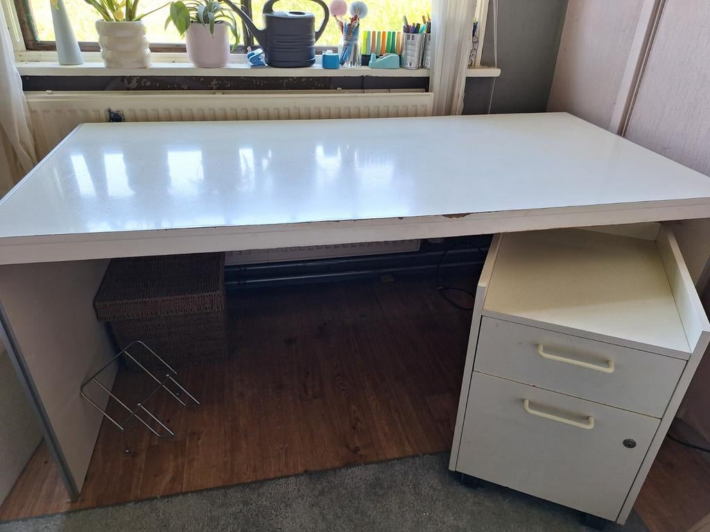 Groot stevig bureau, Huis en Inrichting, Bureaus, Ophalen, Gebruikt