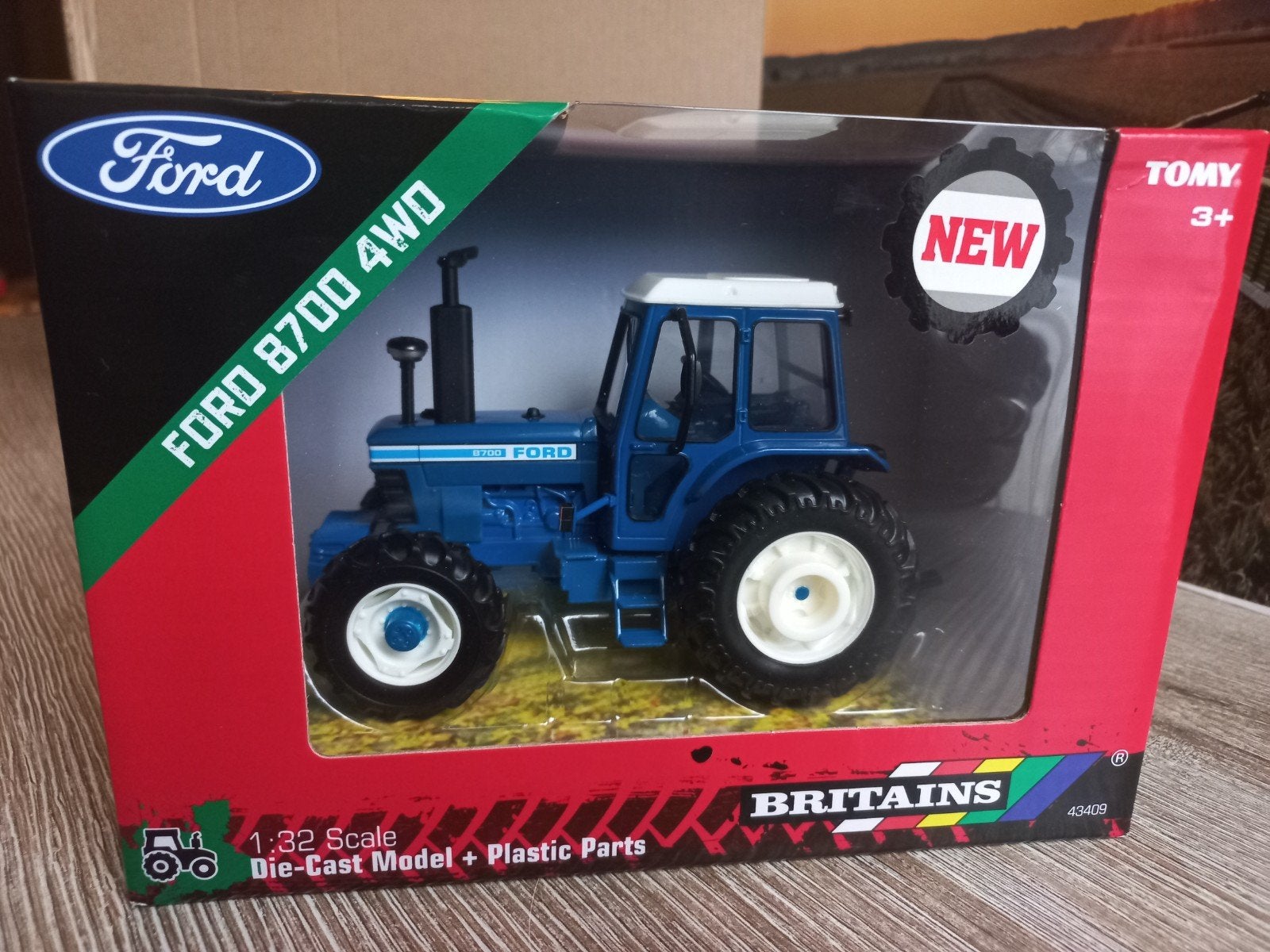 Ford 8700 4 Wd Britains, Ophalen of Verzenden, Nieuw, Tractor of Landbouw, Britains