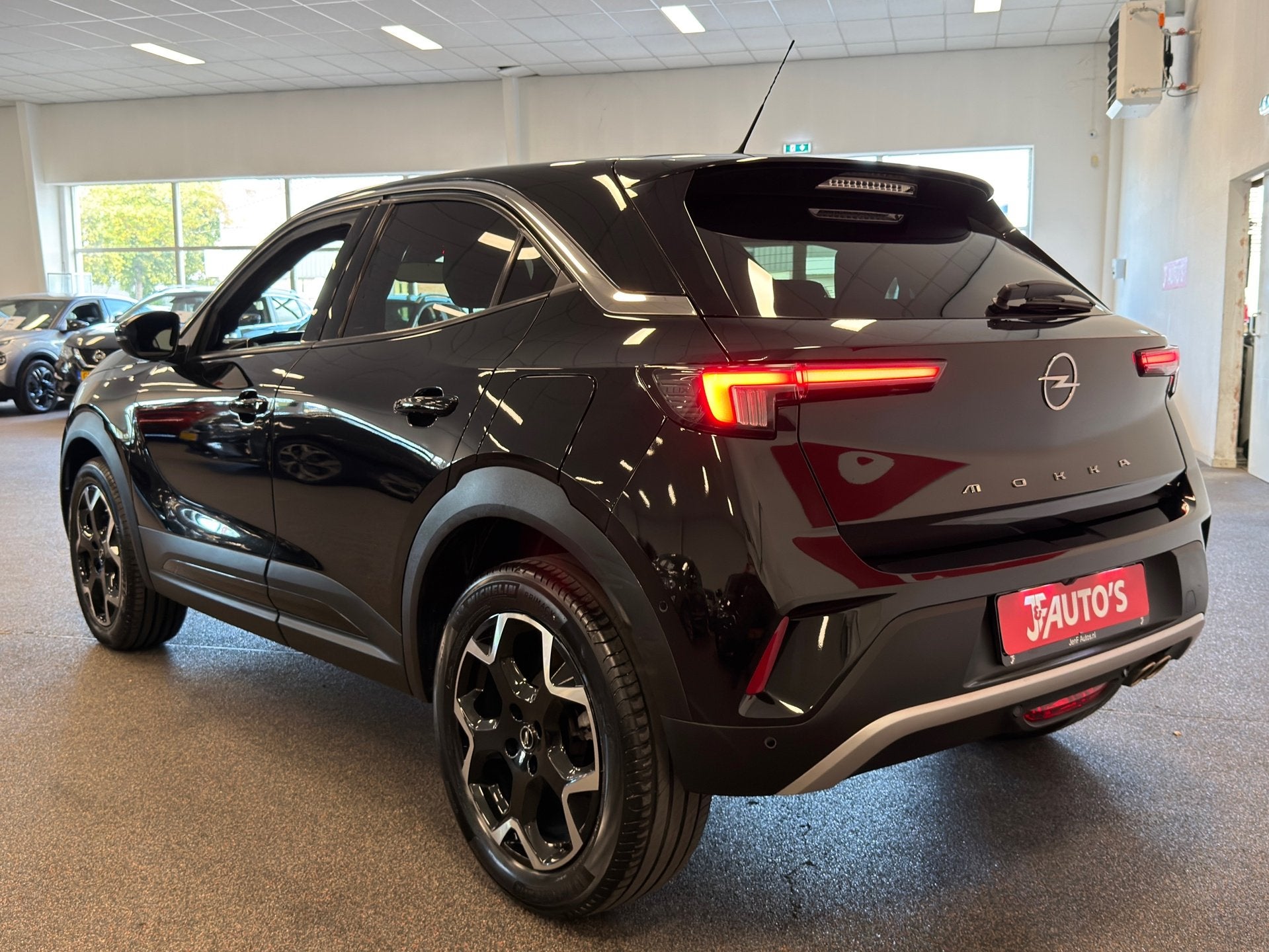 Opel Mokka 1.2 Turbo Ultimate NAVI, STOELVERW. KEYLESS., Auto's, Dealer onderhouden, Stof, Gebruikt, Zwart