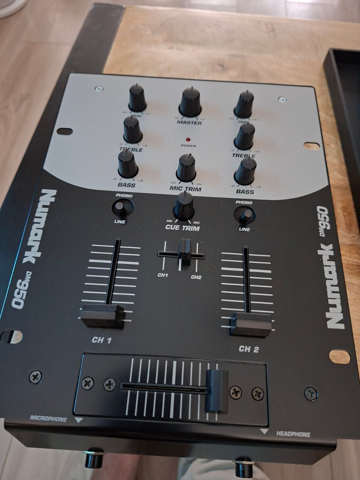 Numark Dm 950, Ophalen, Zo goed als nieuw, Minder dan 5 kanalen