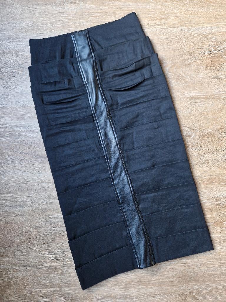 Lange, zwarte rok met stroken van ZA-EK NIEUW Maat 36, Kleding | Dames, Rokken, Nieuw, Maat 36 (S), Zwart, Onder de knie, Ophalen of Verzenden