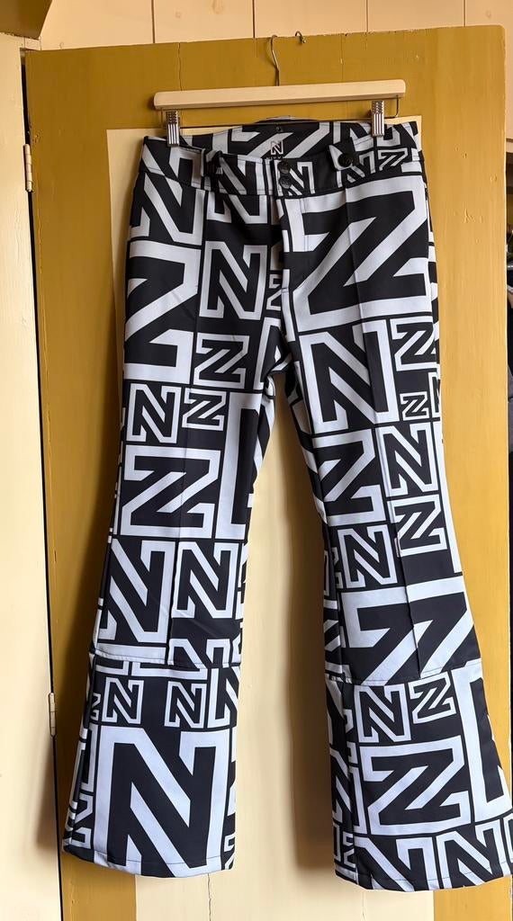 NIKKIE ski broek | maat 42 - valt als 38/40, Verzenden, Zo goed als nieuw, Maat 38/40 (M), Broek