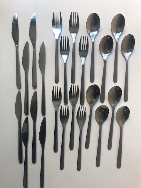Ikea bestek. 8 Lepels. 8 Vorken.  8 Messen, Bestekset, IKEA, Ophalen of Verzenden, Zo goed als nieuw