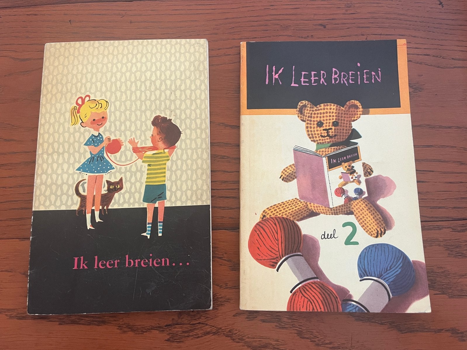 Vintage breiboekjes 'Ik Leer Breien' deel 1 & 2 (jaren '60), Ophalen of Verzenden, Gebruikt, Breien, Patroon of Boek