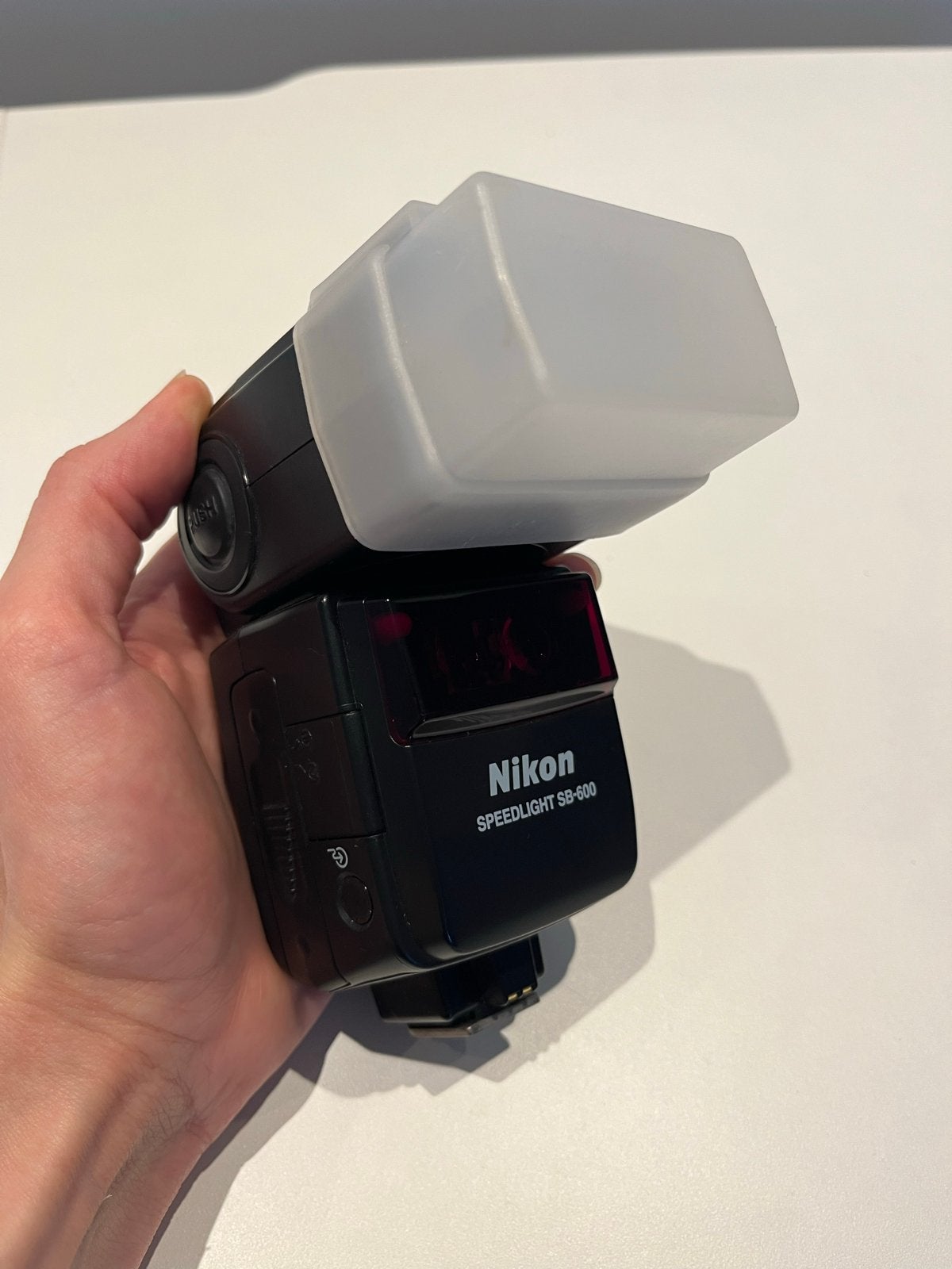 Nikon Speedlight SB-600 flitser met beschermhoes, Audio, Tv en Foto, Fotografie | Flitsers, Ophalen of Verzenden, Zo goed als nieuw