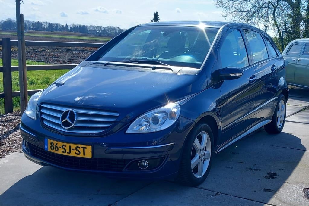 Mercedes B200  Turbo., Auto diversen, Schadeauto's, Ophalen, Wit, Benzine, Overige carrosserieën
