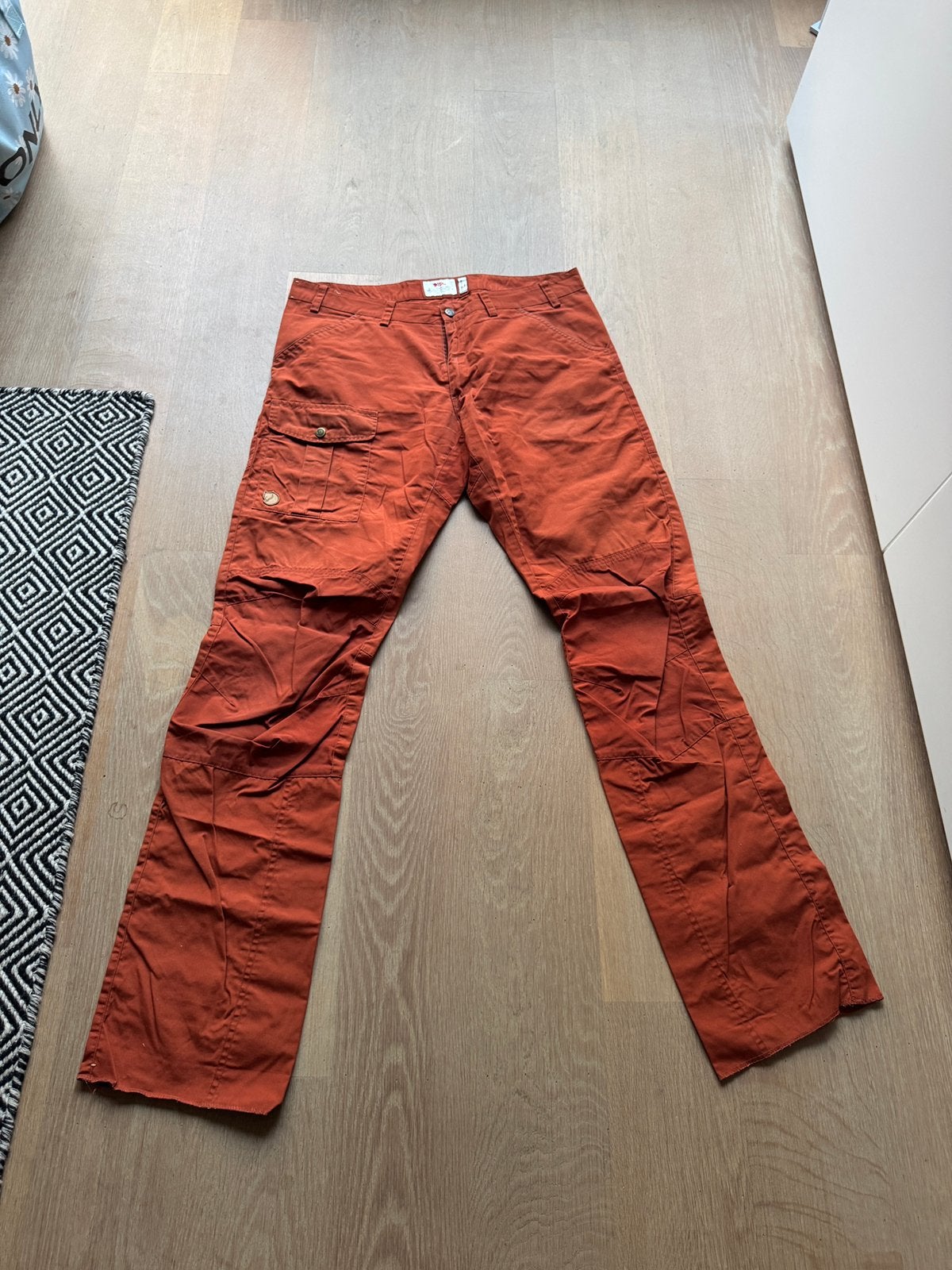 Prachtige Fjallraven nils trouser  maat 52  Kleur oranje, Ophalen of Verzenden, Zo goed als nieuw, Maat 52/54 (L), Oranje