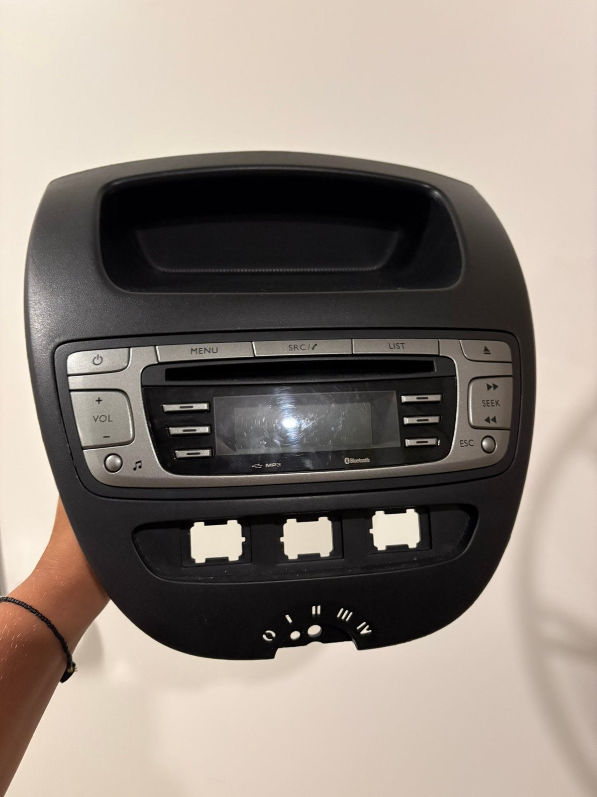 Originele autoradio c1/107/aygo BLUETOOTH, Ophalen, Gebruikt