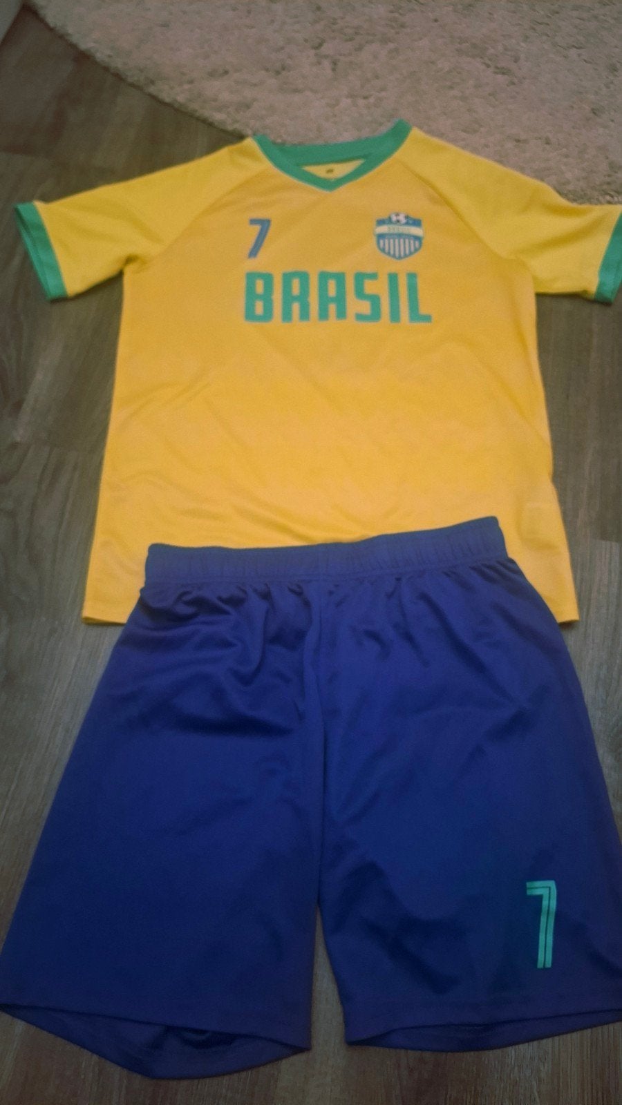 Voetbalset shirt & short jongens en meisjes H&M maat 158/164, Jongen of Meisje, H&M, Ophalen of Verzenden, Zo goed als nieuw