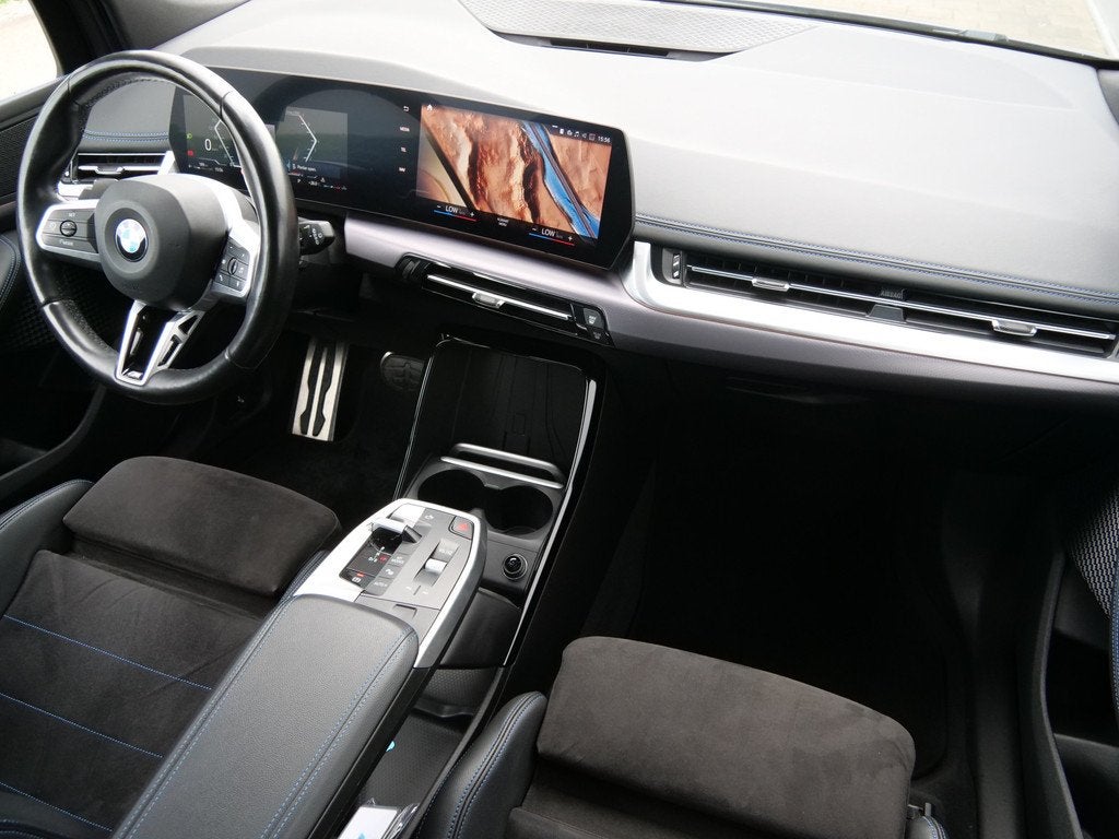 BMW 2 Serie Active Tourer 136pk M-Sport Automaat 218i Trekha, Auto's, BMW, 136 pk, Gebruikt, Origineel Nederlands, 3 cilinders
