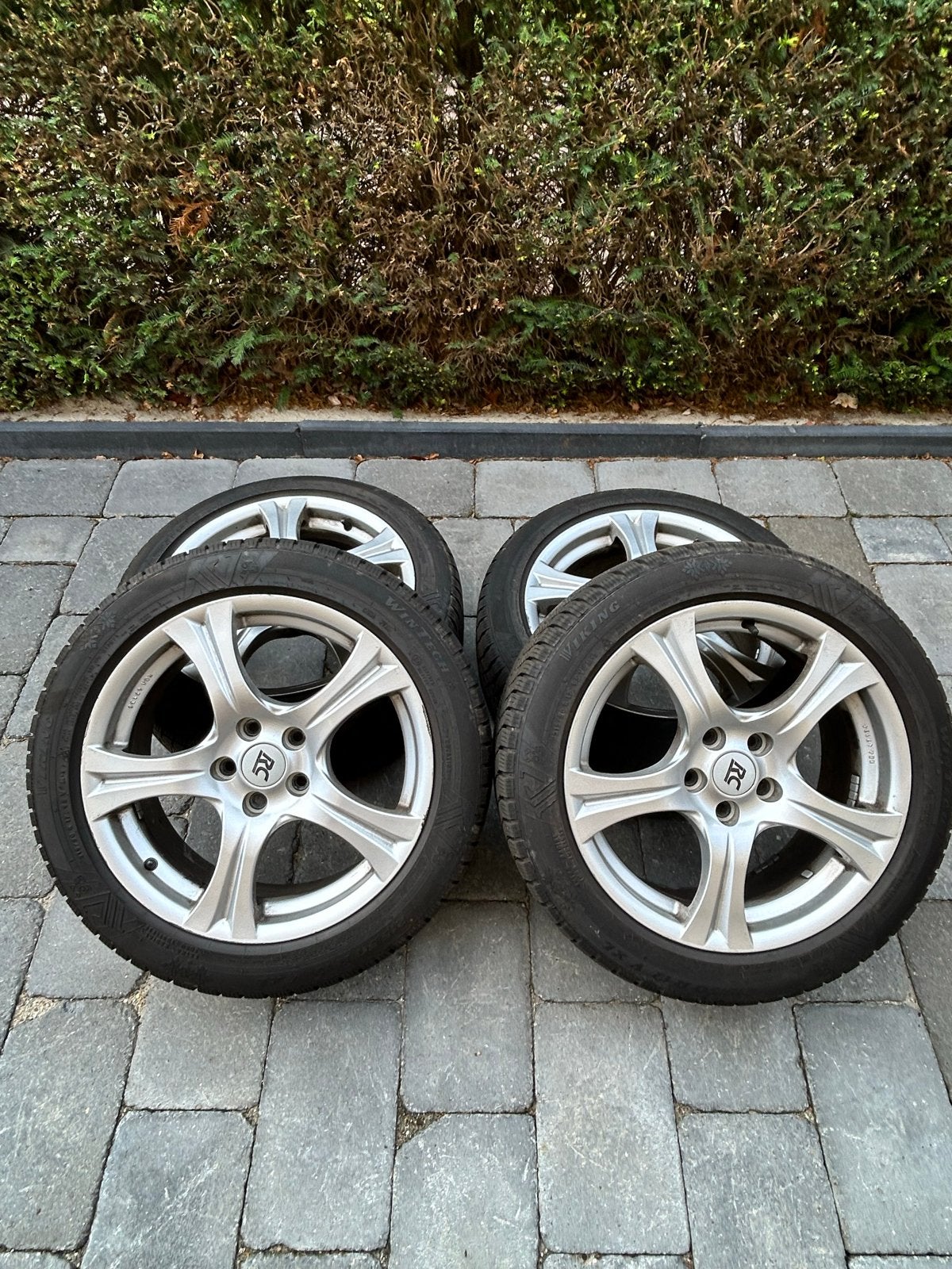 Winterbanden met velgen Ford 17 inch, Auto-onderdelen, Banden en Velgen, Ophalen, Banden en Velgen, 17 inch, Winterbanden