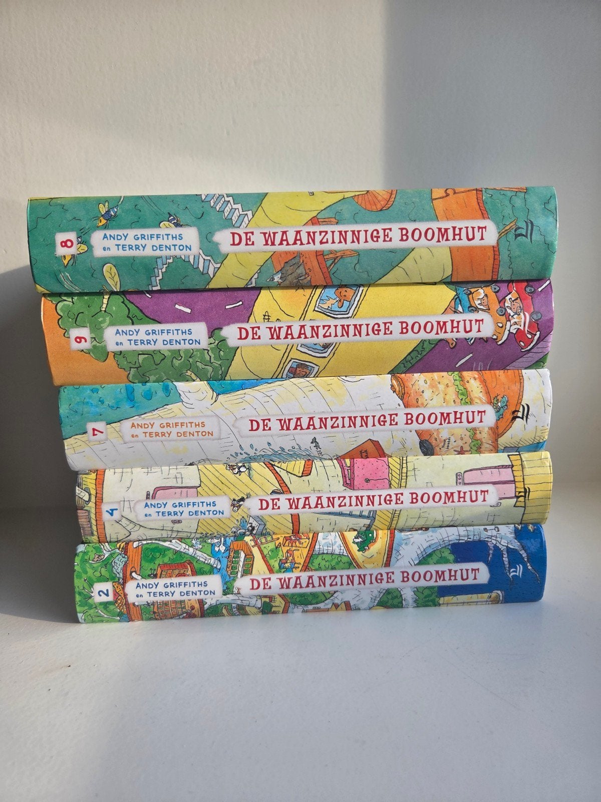 5x De Waanzinnige Boomhut boeken - Andy Griffiths, Ophalen of Verzenden, Gelezen, Andy Griffiths en Terry Denton, Fictie