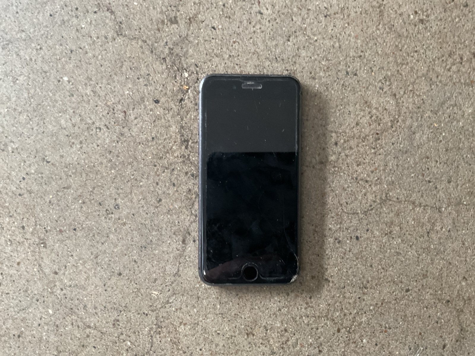 iPhone 8 - Kleine beschadiging scherm rechtsonder, Telecommunicatie, Gebruikt, 32 GB, Ophalen of Verzenden, Grijs
