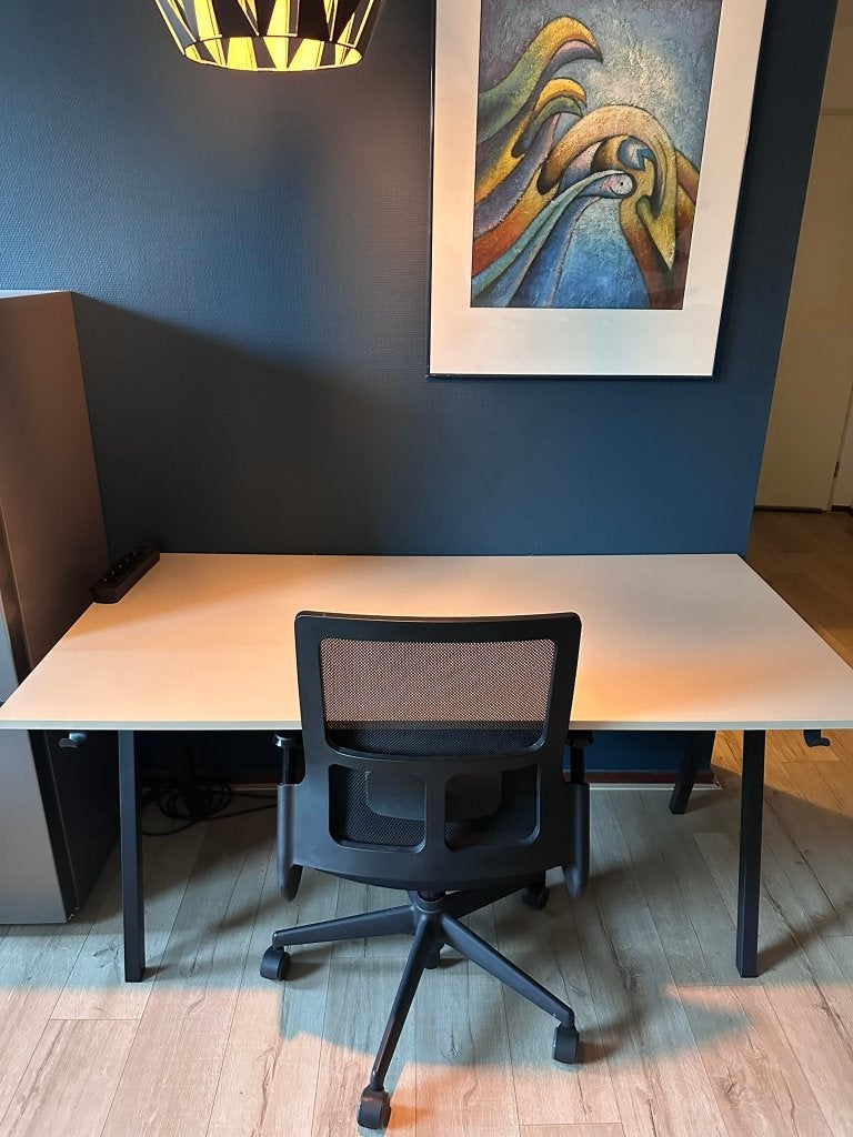Ikea trotten bureau - 160x80 cm, Huis en Inrichting, Ophalen, Zit-sta bureau, 160 cm, Gebruikt