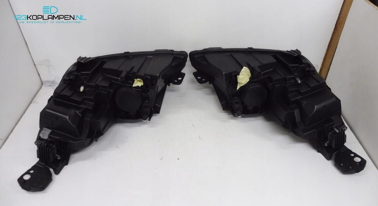 Peugeot 3008 5008 LED koplamp koplampen links rechts, Ophalen, Gebruikt, -, -