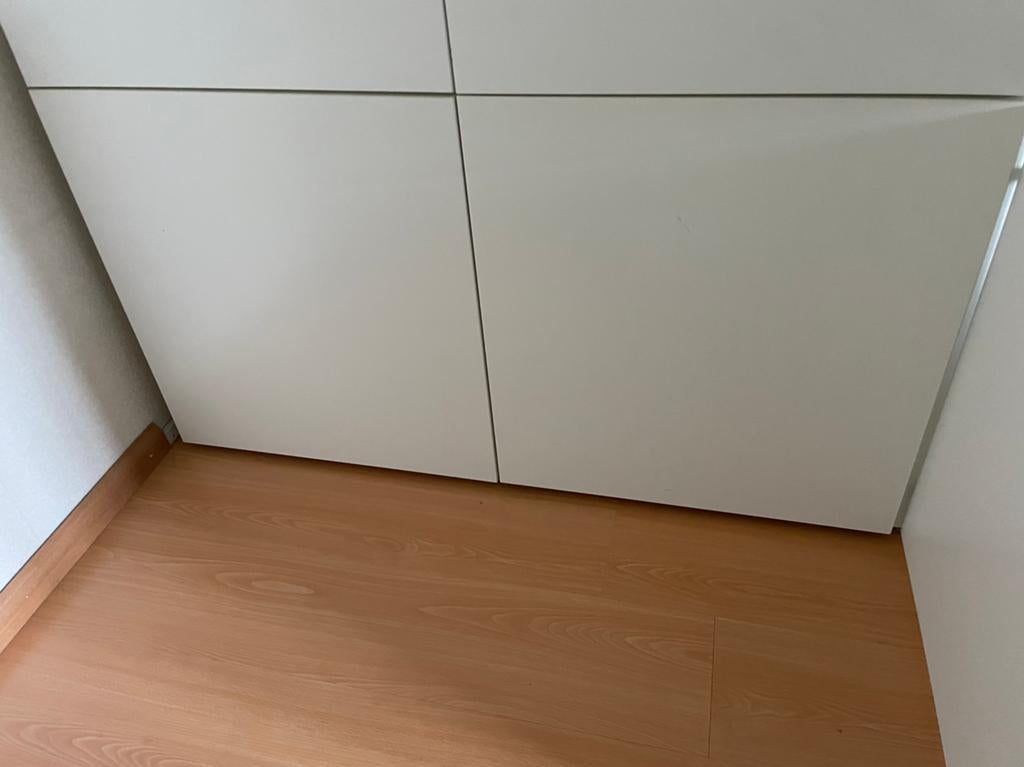 Besta kast ikea lapviken 120/40/64, Ophalen, 30 cm of meer, 50 tot 150 cm, Zo goed als nieuw