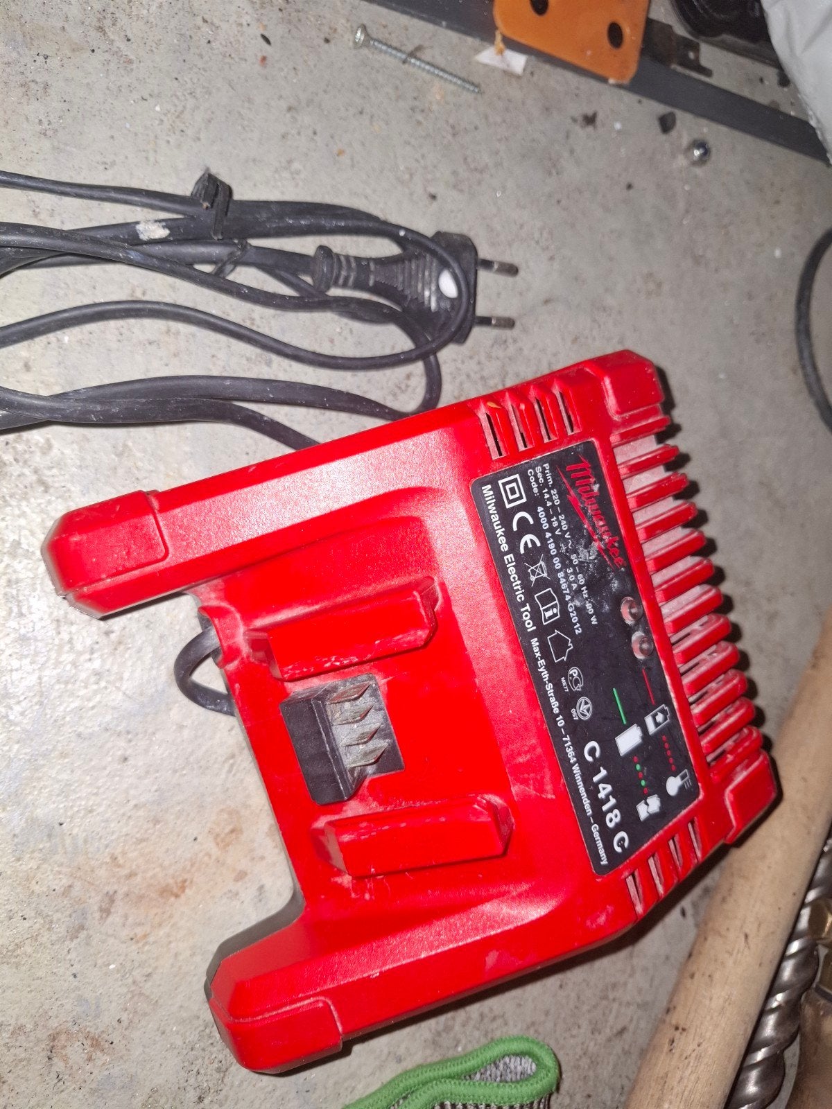 Milwaukee C 1418 C Acculader, Ophalen of Verzenden, Gebruikt, Overige typen