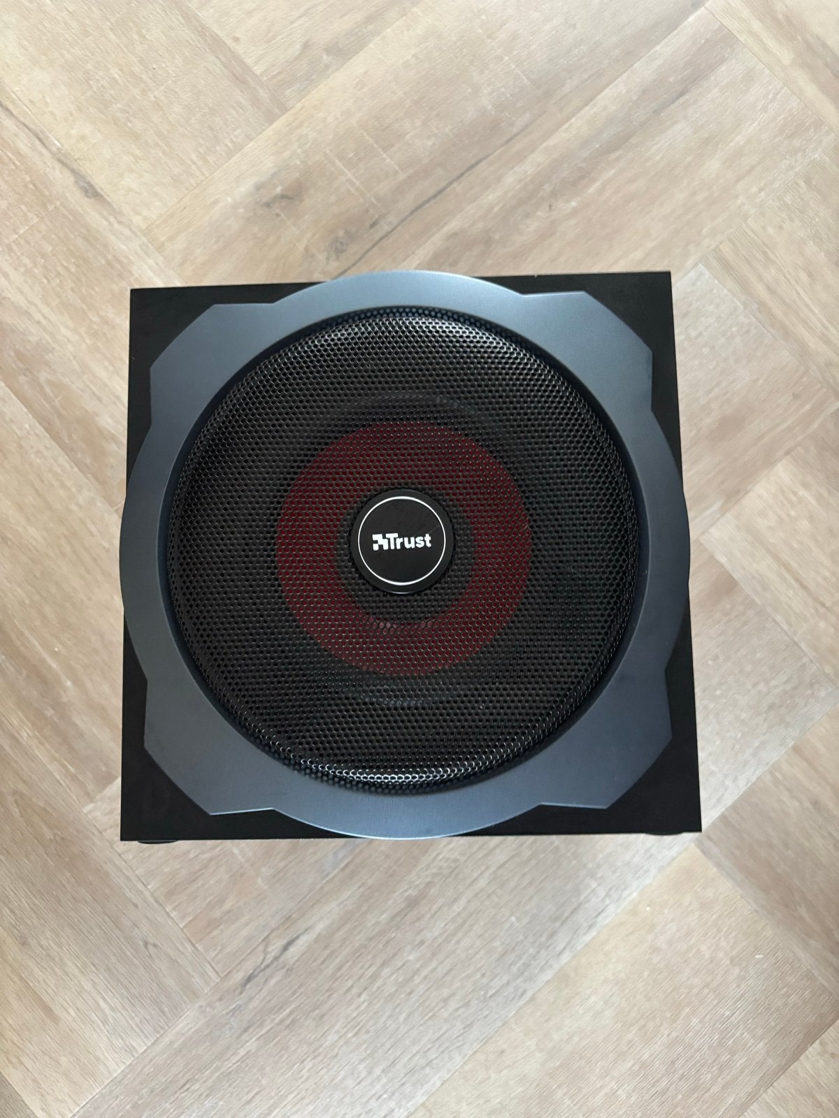 Trust GXT 38 Subwoofer - Krachtige Bass voor Gaming/Muziek, Audio, Tv en Foto, Luidsprekers, Overige merken, Inclusief kabels